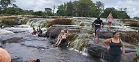 Natuurlijk massage aan de Tapawatra Sula