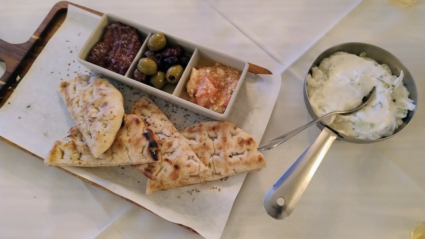 Tzaziki en pita