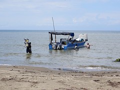 Vrachtboot naar een eiland