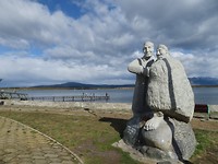Een zendeling bekeerd de indianen in Puerto Natales