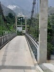 De brug vlak voor het bergdorp