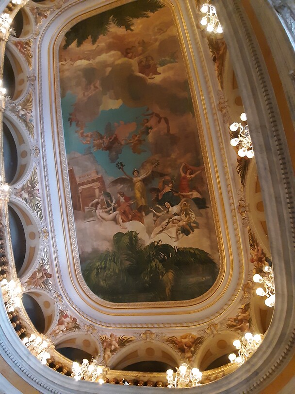 Plafond in de balzaal