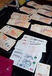 1€ is 1300 pesos
