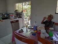 Aan de lunch bij Janet