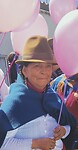 Vrouw met balonnen
