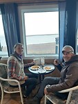 Uit eten met zicht op de Arctische zee.