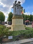 Het standbeeld van de gebroeders Jan en Hubert van Eyck in Maaseik