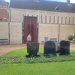 Dit zijn grafstenen van de overleden pastoors van Sint Gerlach