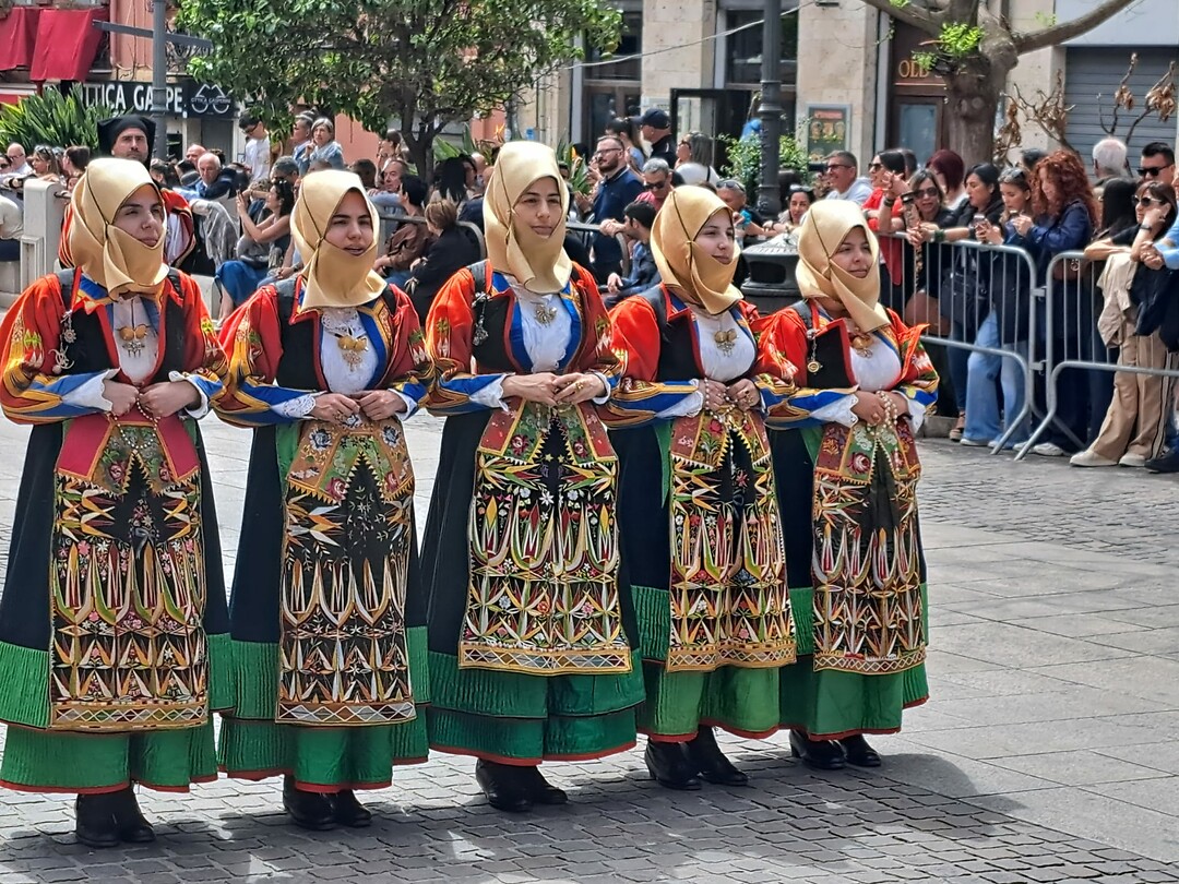 Wat een mooie kostuums