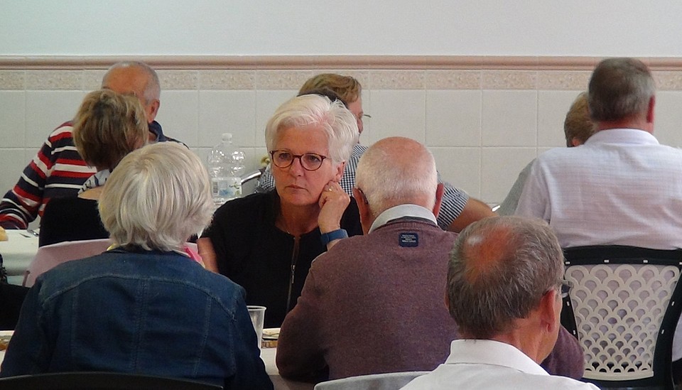 2016-11-27-134-SP-Boln-Lunch-m-Jeu-de-Boules-clan--Beth-m-PeterW-e-AnnyvH