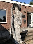 Het Jacobsbeeld voor het oude Sint Jacobsgasthuis in Waardenburg