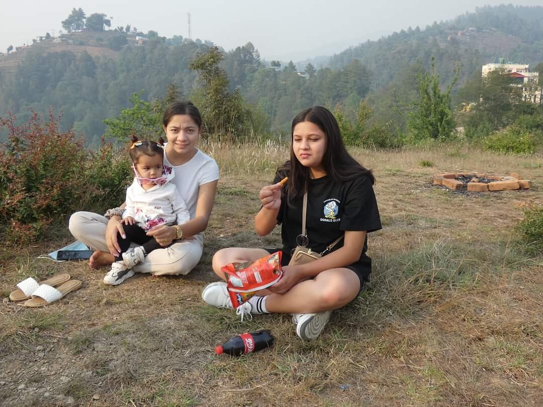 Binita en Sarishma