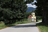 kerkje in Kozjanski park