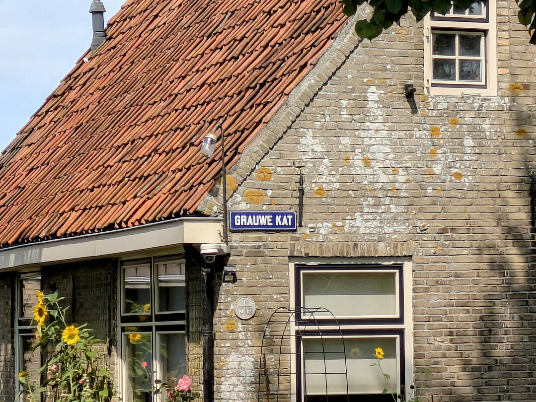 1000014944