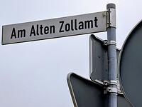 2105