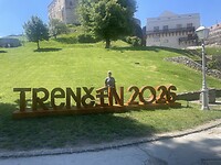 Trencin 2026 met standbeeld :-)