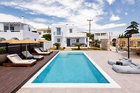 villa-vanta-paros-marpissa-swimming-pool-1