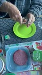 De gadget, inderdaad een eier schaar. Winnares Bo.