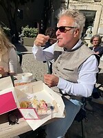 Op het  terras. Duitser kan het niet 😂
