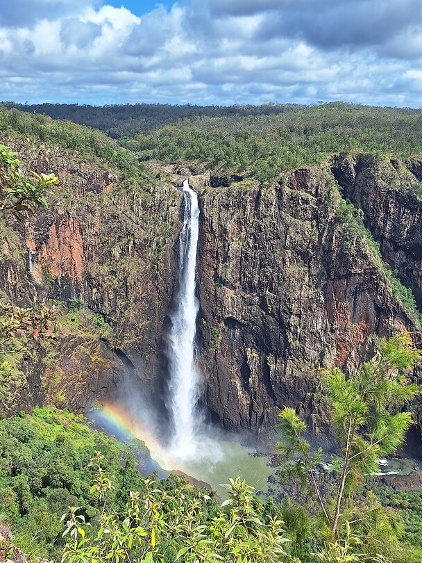 Wallaman Falls