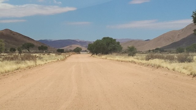 lange rechte gravelweg