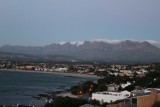 de avond valt in Gordons Bay