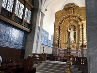 Binnenkant kerk, prachtig met tegelwerk