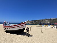 Nazaré een mooi maar toeristisch badplaatsje