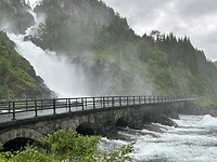e24b3014-9b5b-4c73-82cd-621143308e48