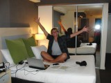 Sonny/ Kevin hun bed
