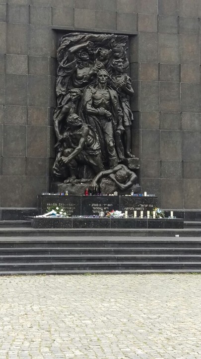 Monument voor de helden van het getto