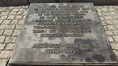 Tekst in alle talen die in het kamp gesproken zijn (24)