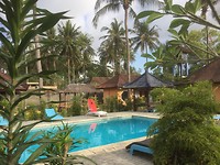 Surfers inn
