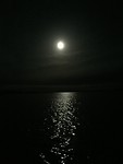 De maan op de zee