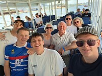 De de maten op pad naar Gozo