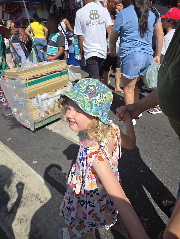 Feira Hippie, nieuw kleedje