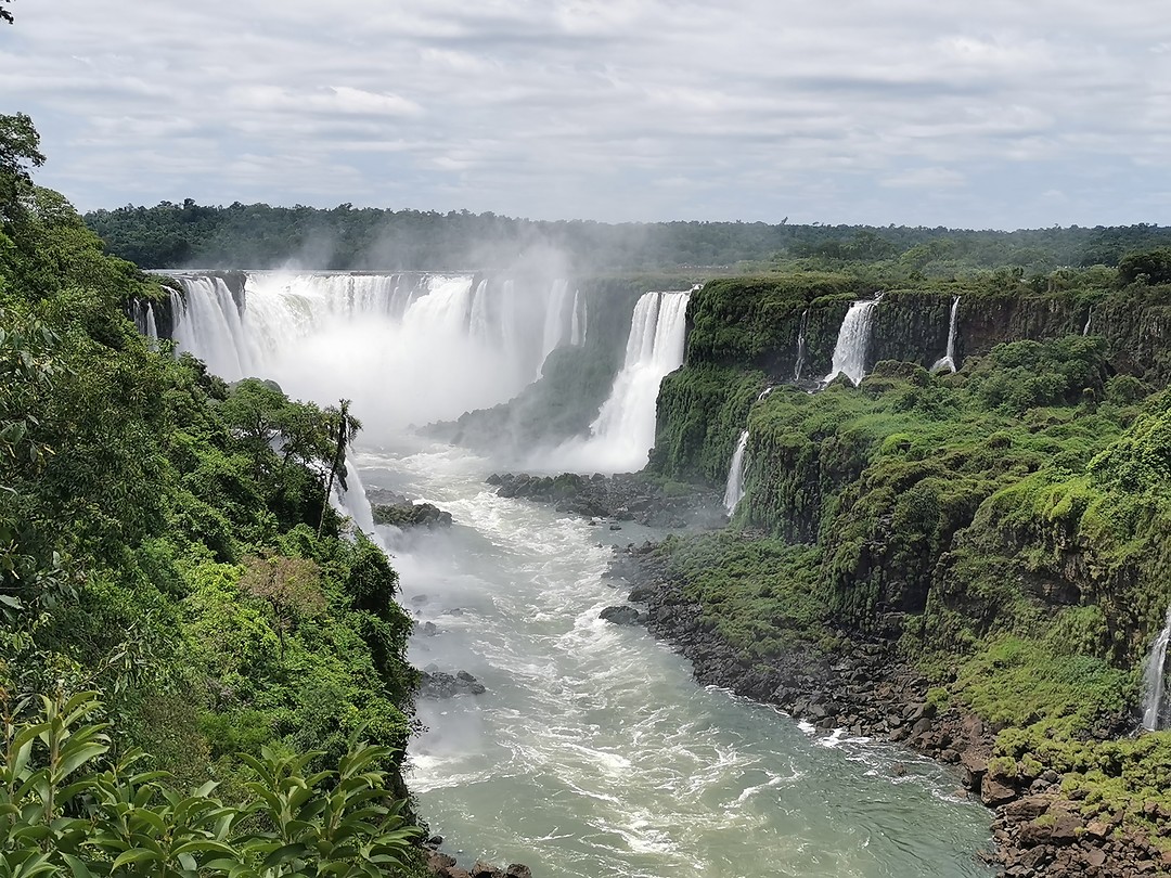 Uitzicht op de Garganta del Diabolo vanuit Brazilië (1) Foto Jan