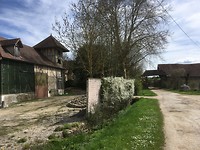 Vervallen vakwerk villa