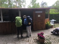 Wachtrij voor receptie hostal