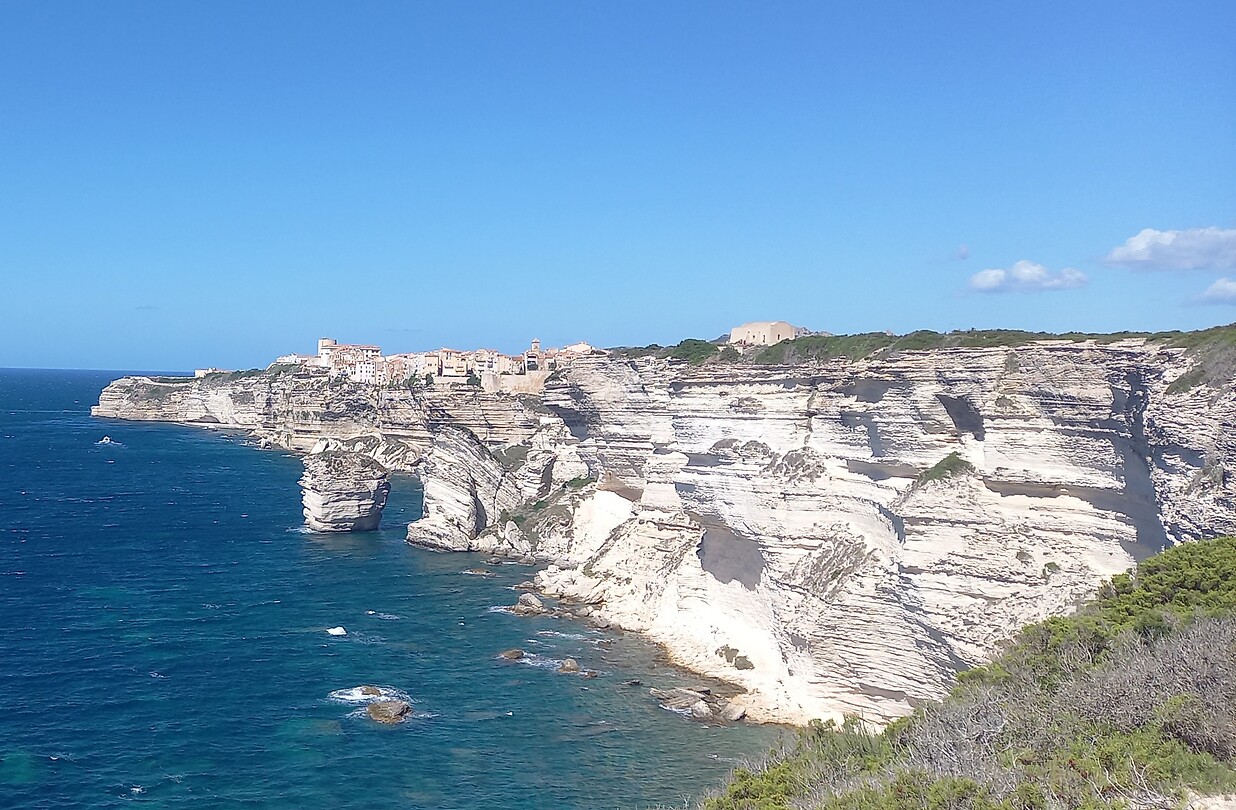 Bonifacio ligt er fraai bij