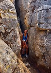 Smalle doorgang in Torcal de Antequera