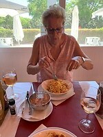 Spaghetti la Mar met ook heerlijk glaasje rosé