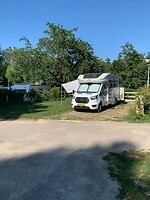 Plek 93 op camping Riquewehr