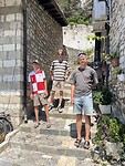Berat 1000 ramen straatje hier, straatje daar