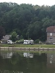 Blik op de Camperplaats in Montherme