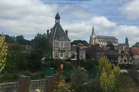 “Mairie en kerk” van Long