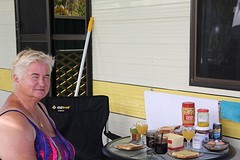Ontbijt voor het buitenverblijf in Bunbury