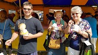 En natuurlijk de beroemde peach icecream proberen in Winona
