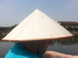 .. en dan is de enige schaduw onder een Vietnamese hoed...