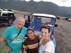Selfie met onze jeep chauffeur. Helaas zijn naam vergeten....